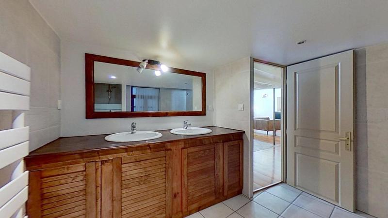 Appartement - 62 m² - 5 pièces