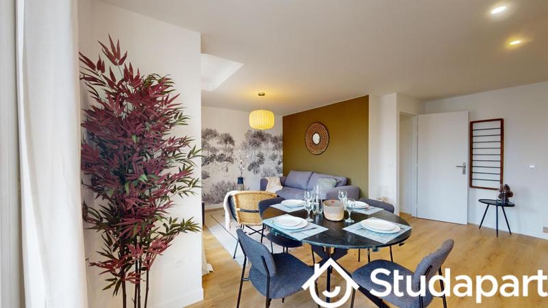 Chambre - 11 m² - 1 pièce