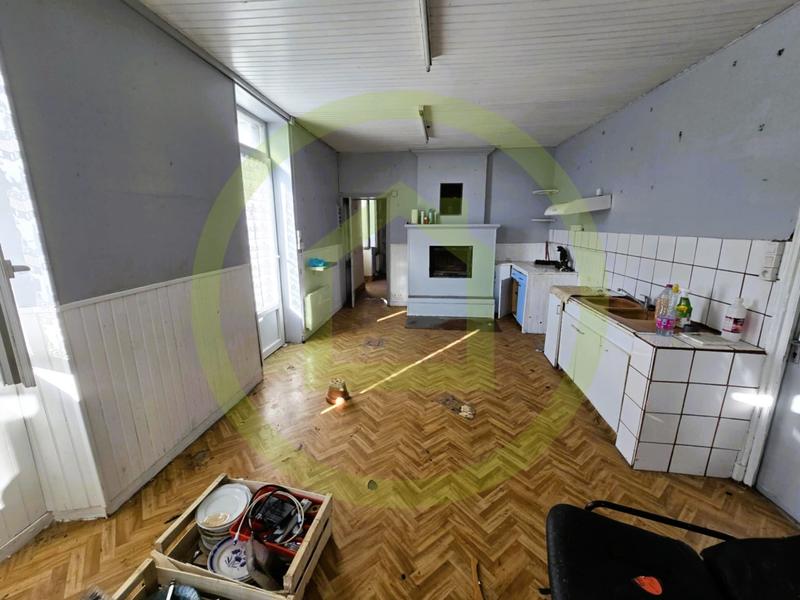 Maison - 90 m² - 5 pièces