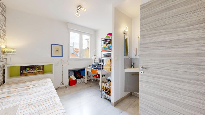 Appartement - 90 m² - 4 pièces