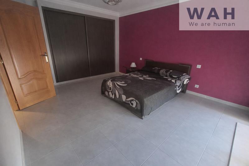 Maison - 180 m² - 4 pièces