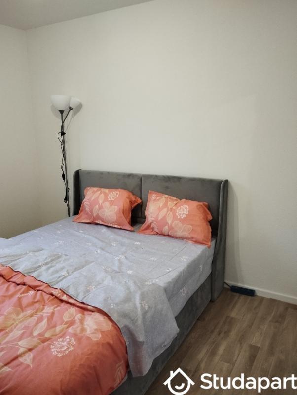 Chambre - 13 m² - 1 pièce