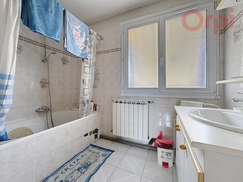 Maison - 101 m² - 4 pièces