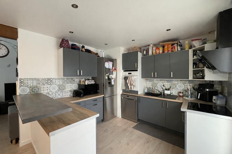 Maison - 104 m² - 5 pièces