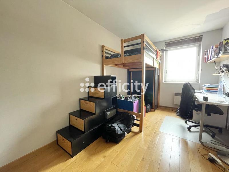 Appartement - 100 m² - 4 pièces