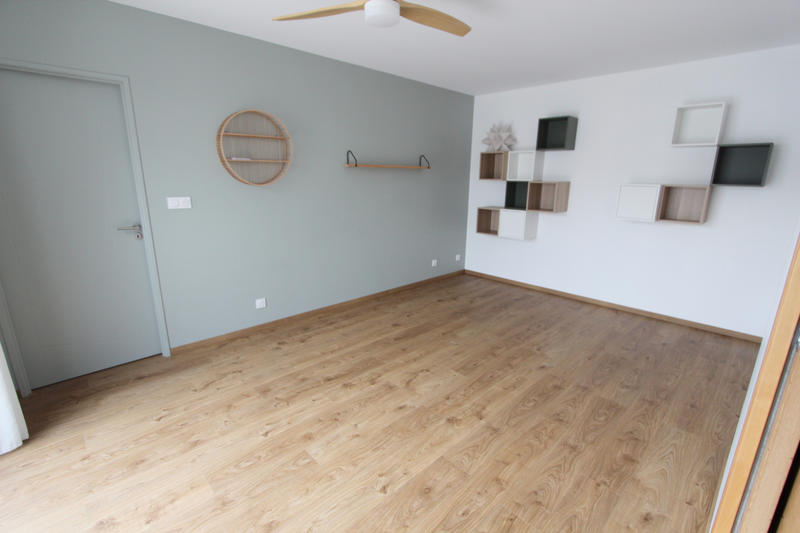 Maison - 121 m² - 6 pièces