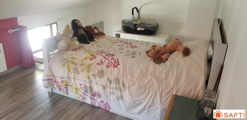 Maison - 230 m² - 10 pièces