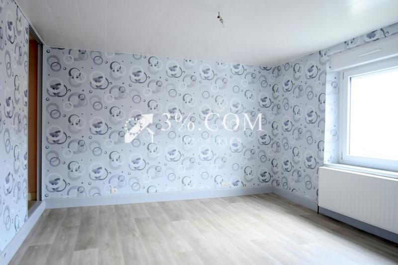 Maison - 92 m² - 6 pièces