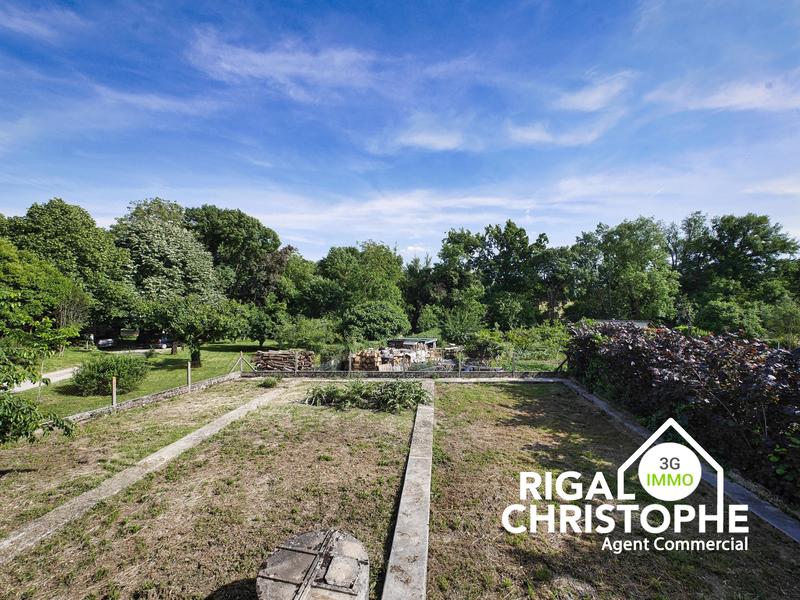 Maison traditionnelle - 195 m² - 9 pièces