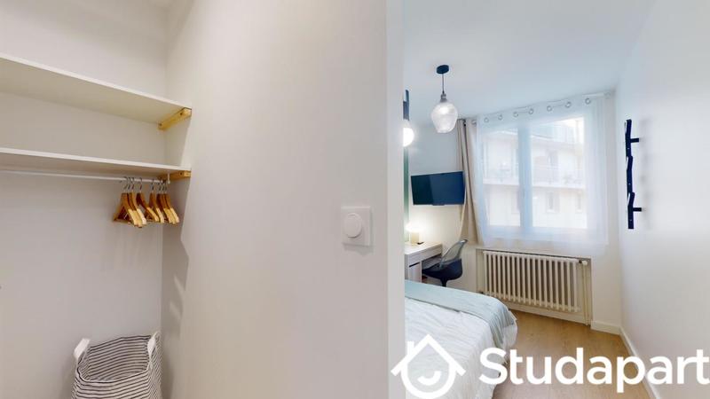 Chambre - 11 m² - 1 pièce