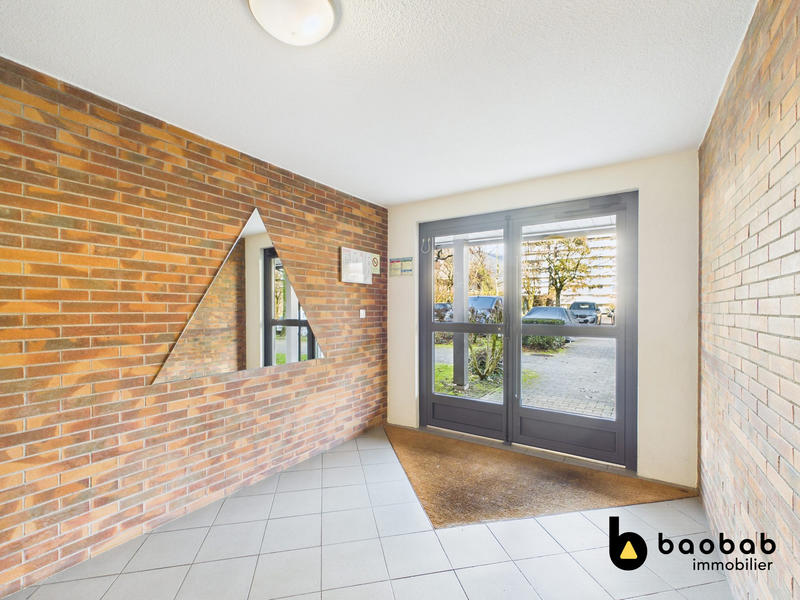 Appartement - 94 m² - 5 pièces