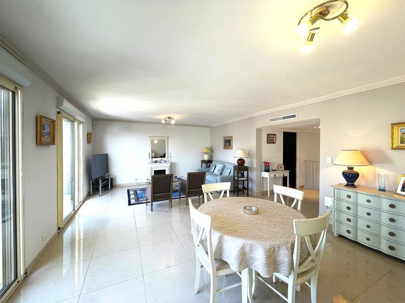 Appartement - 113 m² - 4 pièces