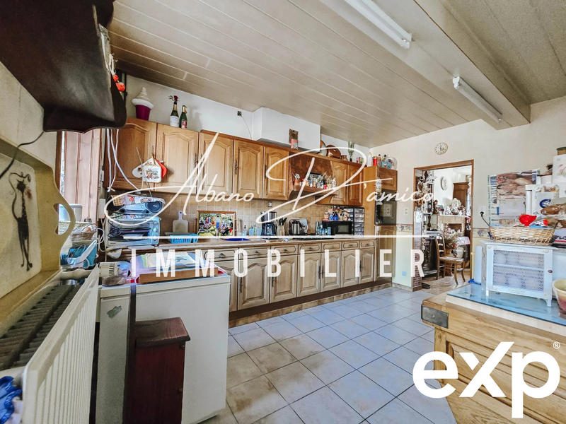 Maison - 166 m² - 7 pièces