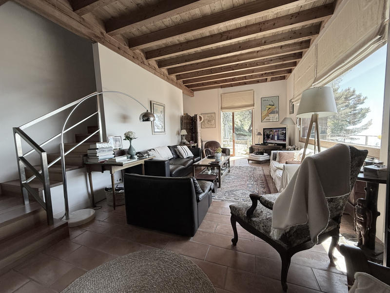 Maison - 180 m² - 6 pièces