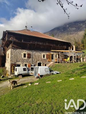 Maison - 60 m² - 3 pièces