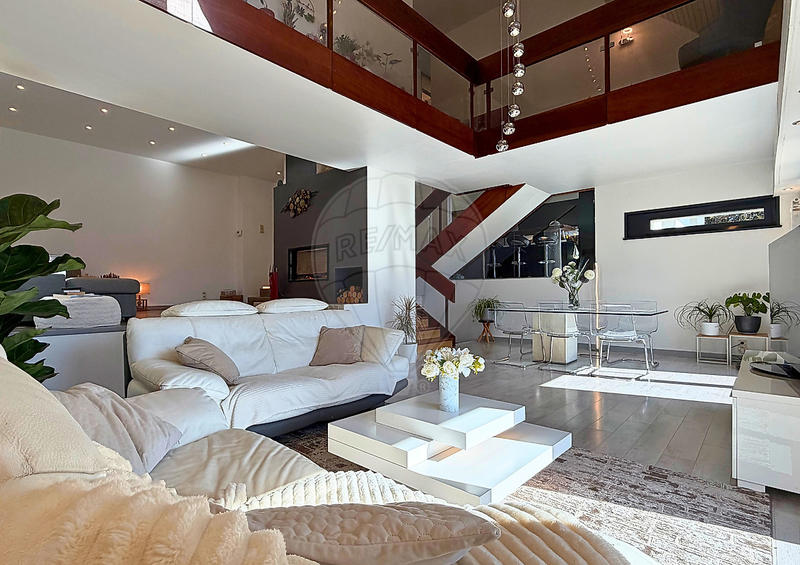 Maison - 183 m² - 5 pièces