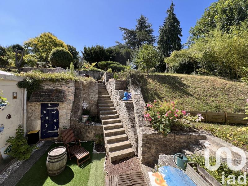 Maison - 214 m² - 8 pièces