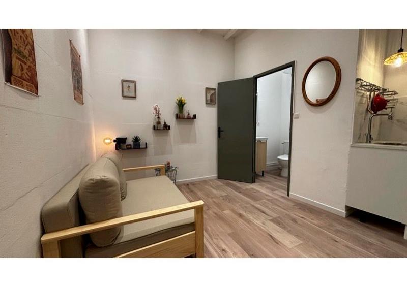 Studio - 13 m² - 2 pièces