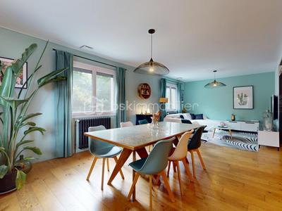 Maison - 170 m² - 6 pièces