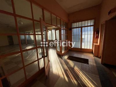 Bureau - 270 m² - 8 pièces