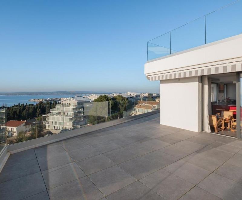 Appartement - 90 m² - 4 pièces