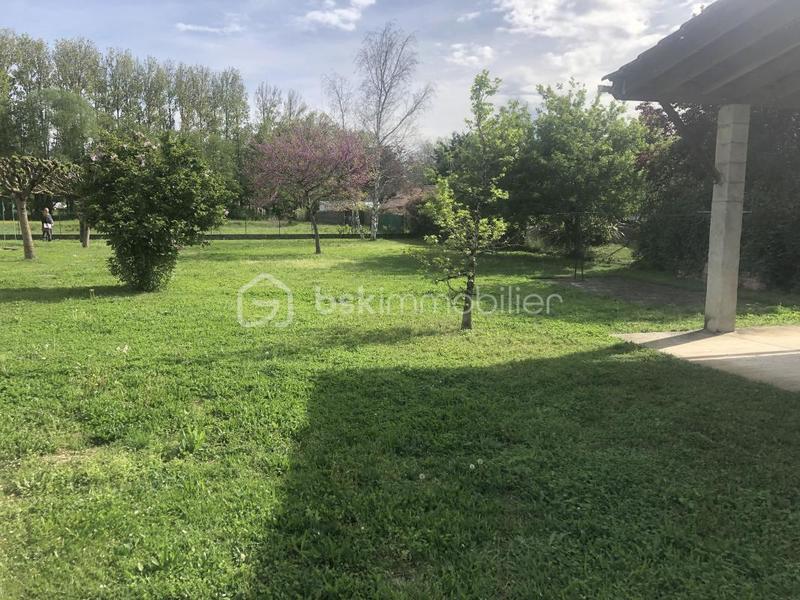 Terrain - 812 m²