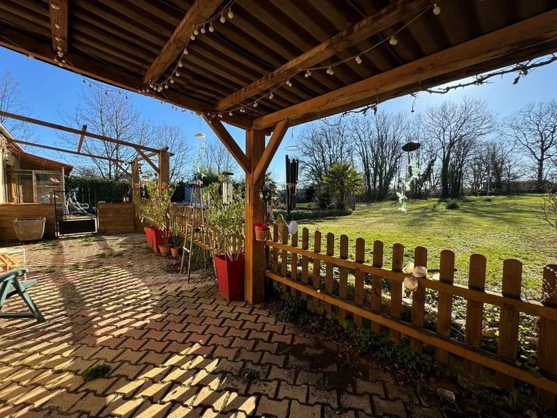 Maison - 158 m² - 5 pièces