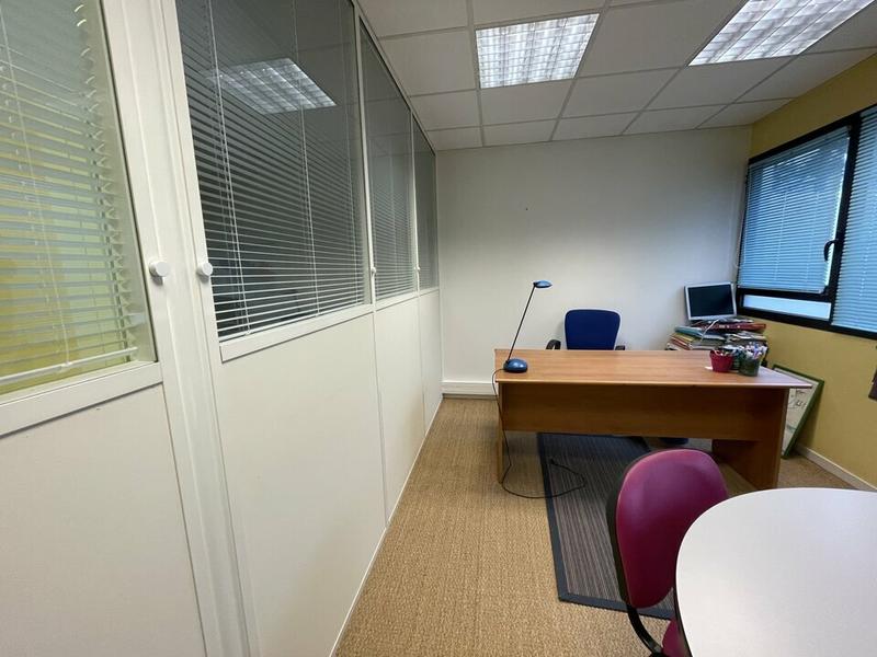Bureau - 130 m²