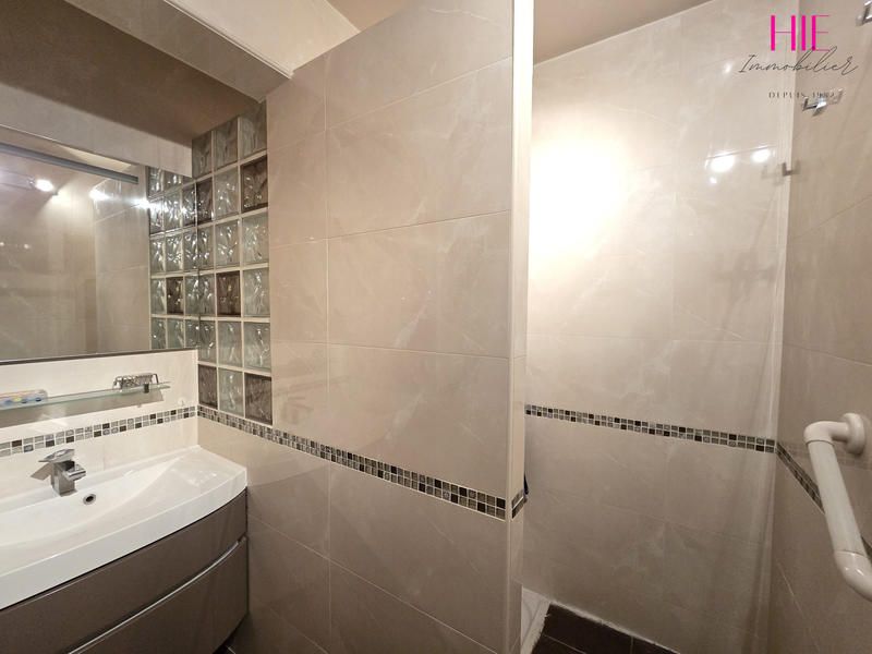 Appartement - 79 m² - 4 pièces