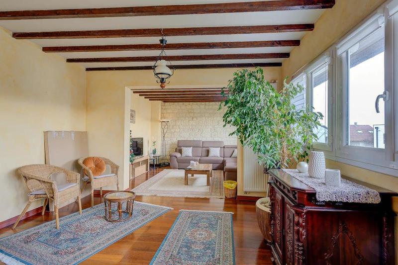 Appartement - 156 m² - 8 pièces