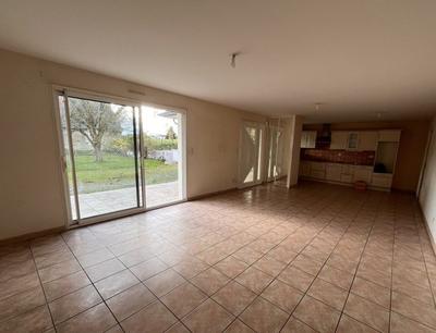 Maison - 98 m² - 4 pièces