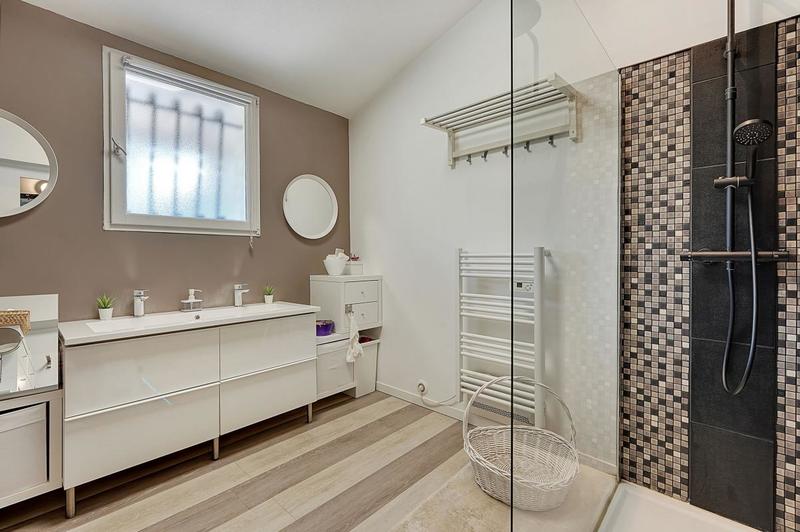 Maison - 215 m² - 5 pièces