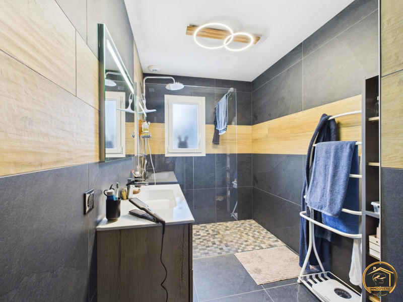 Villa - 107 m² - 4 pièces