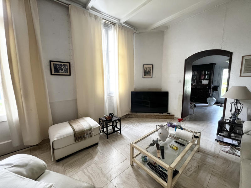 Maison - 200 m² - 6 pièces