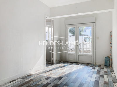 Immeuble - 110 m² - 6 pièces