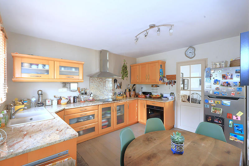 Maison - 159 m² - 6 pièces