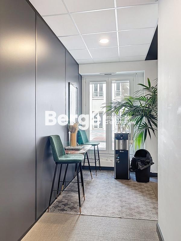 Bureau - 80 m² - 1 pièce