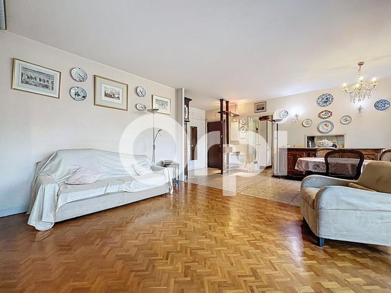 Appartement - 99 m² - 5 pièces