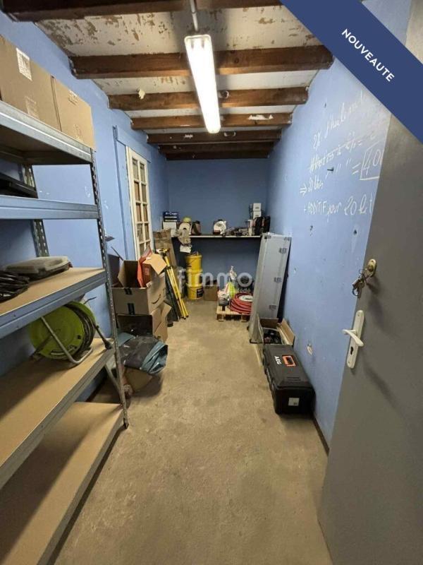 Local commercial - 205 m² - 3 pièces