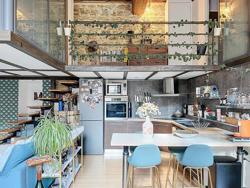 Loft - 80 m² - 3 pièces