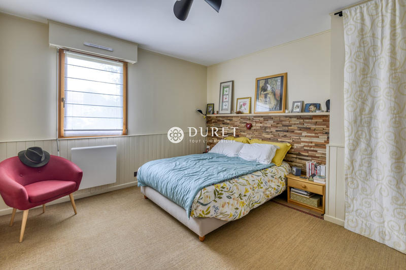 Maison traditionnelle - 151 m² - 8 pièces