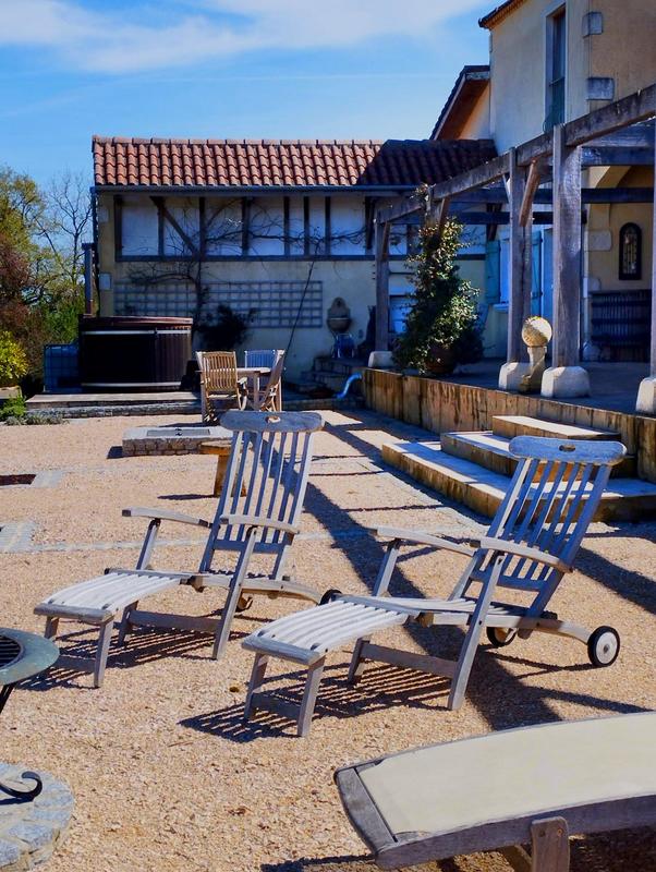 Maison contemporaine - 250 m² - 7 pièces