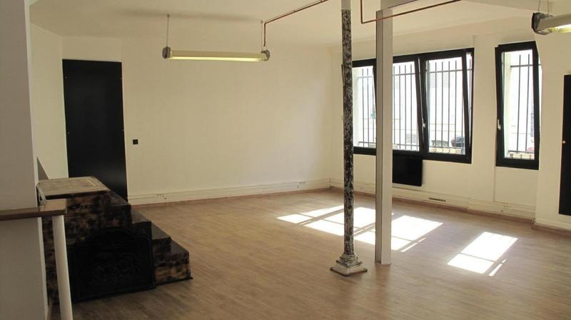 Bureau - 83 m² - 1 pièce