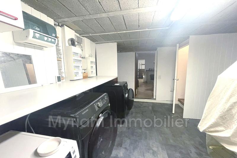 Maison - 1 274 m² - 5 pièces