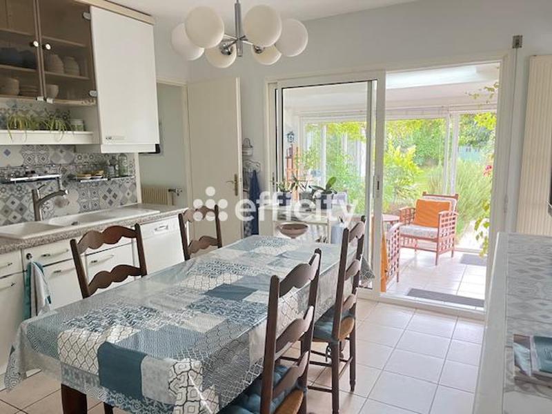 Maison - 196 m² - 7 pièces