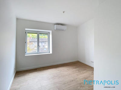 Appartement - 95 m² - 5 pièces