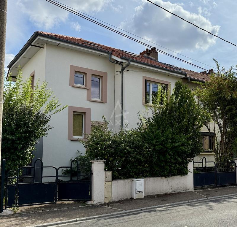 Maison - 165 m² - 6 pièces