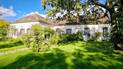 Maison - 246 m² - 8 pièces