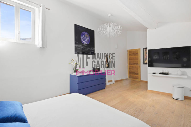 Appartement - 139 m² - 4 pièces