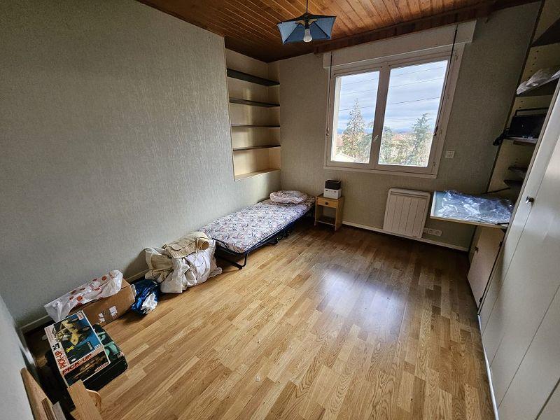 Maison traditionnelle - 300 m² - 10 pièces